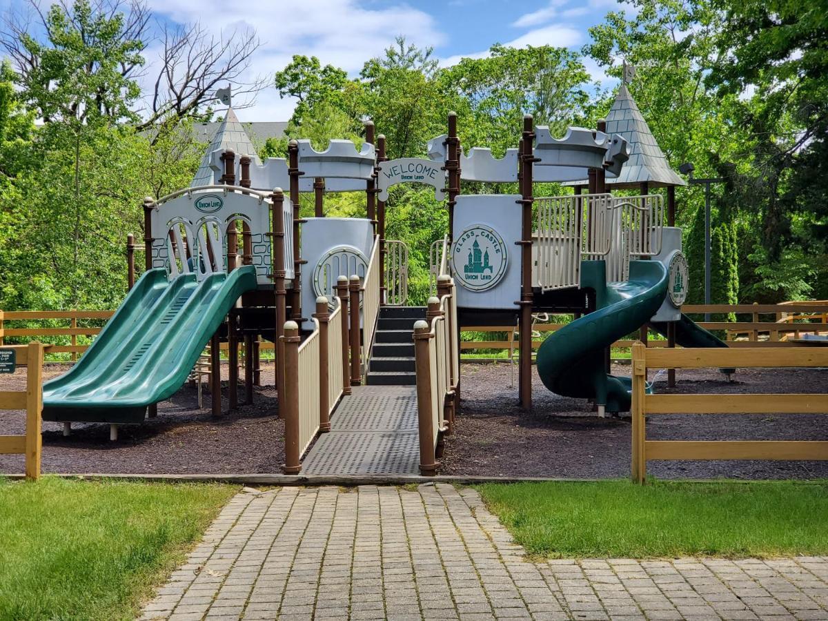 Grand Bear Resort At Starved Rock Utica Εξωτερικό φωτογραφία