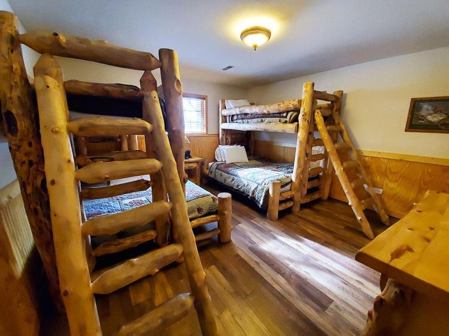 Grand Bear Resort At Starved Rock Utica Εξωτερικό φωτογραφία